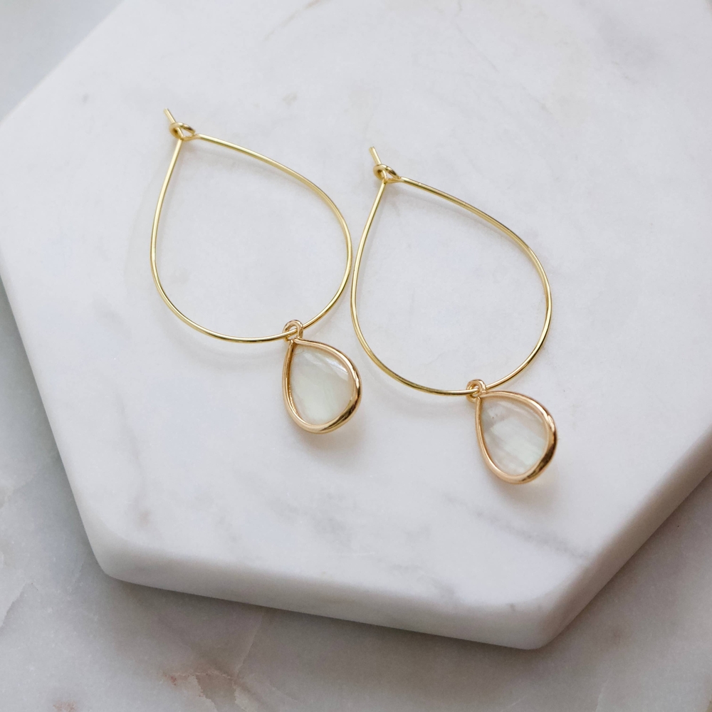 Elegant Gold Teardrop Earrings